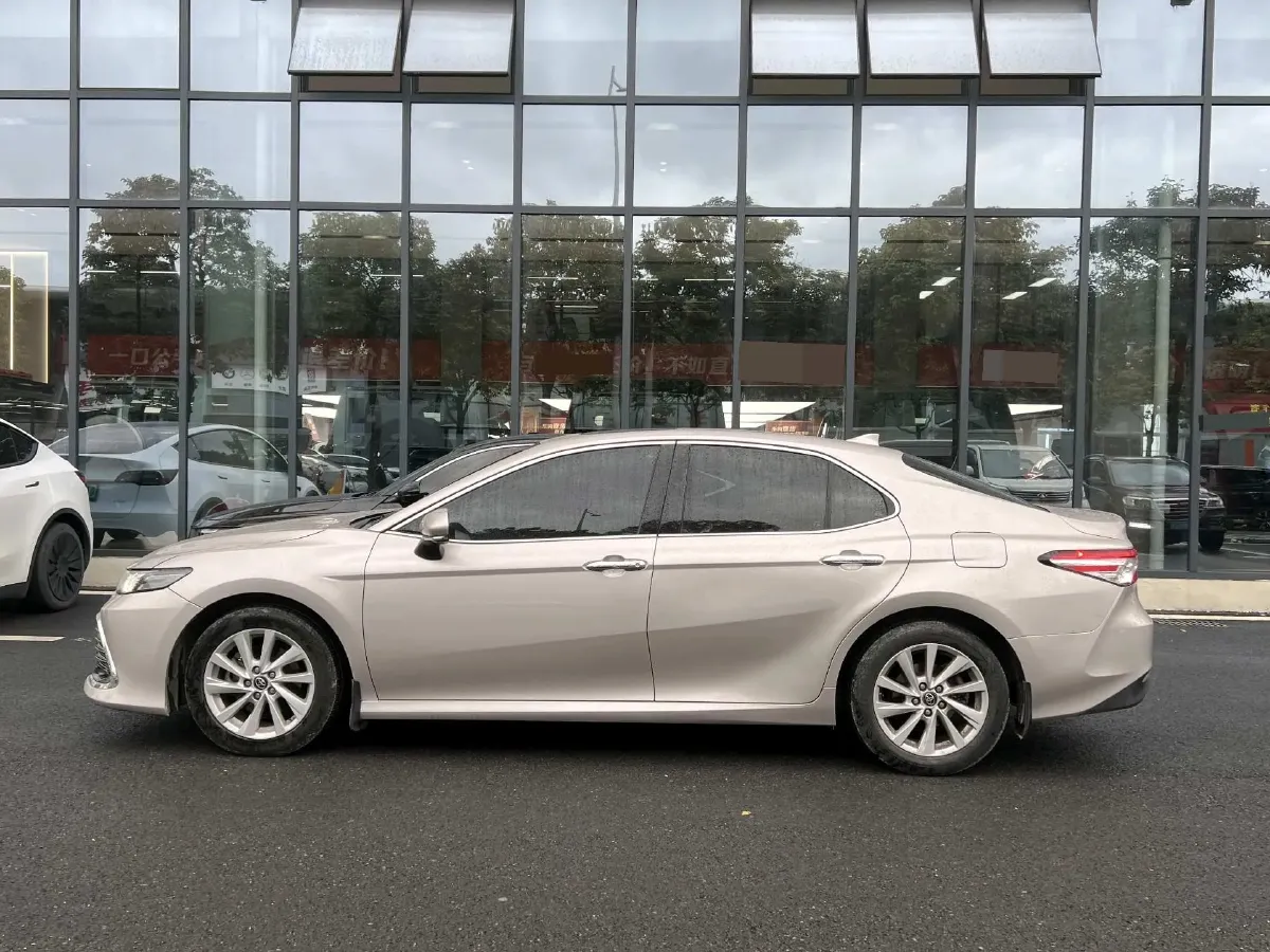 2021 Toyota Camry 2.0L 178HP L4 CVT,autocango,china used car exporter,china ev exporter,chinese used car exporter,chinese used ev exporter