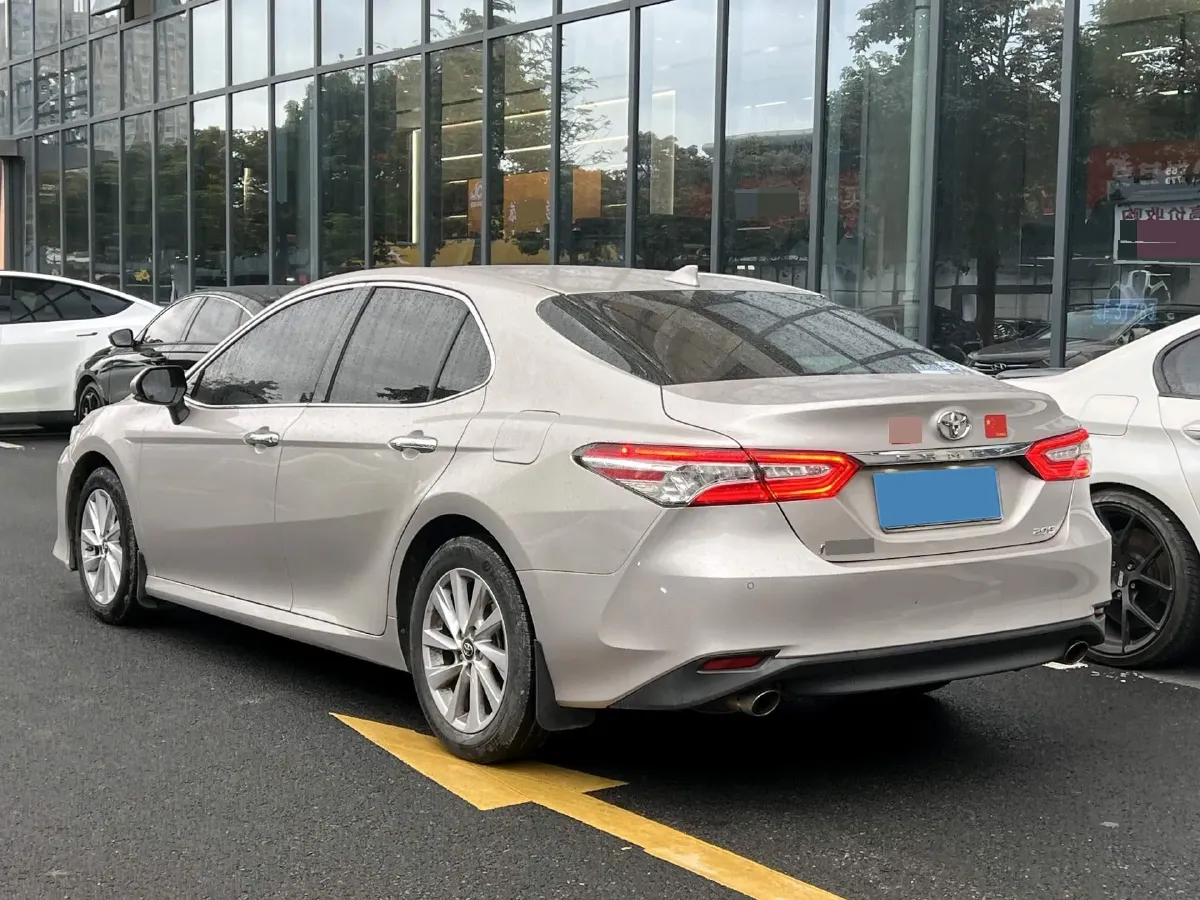 2021 Toyota Camry 2.0L 178HP L4 CVT,autocango,china used car exporter,china ev exporter,chinese used car exporter,chinese used ev exporter