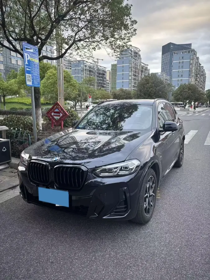 2022 BMW X3 2.0T 184HP L4 8AT,autocango,china used car exporter,china ev exporter,chinese used car exporter,chinese used ev exporter