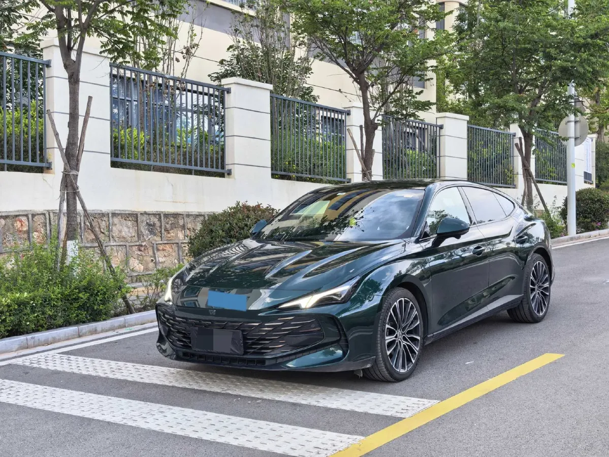 2023 MG 7 1.5T 188HP L4 7DCT,autocango,china used car exporter,china ev exporter,chinese used car exporter,chinese used ev exporter
