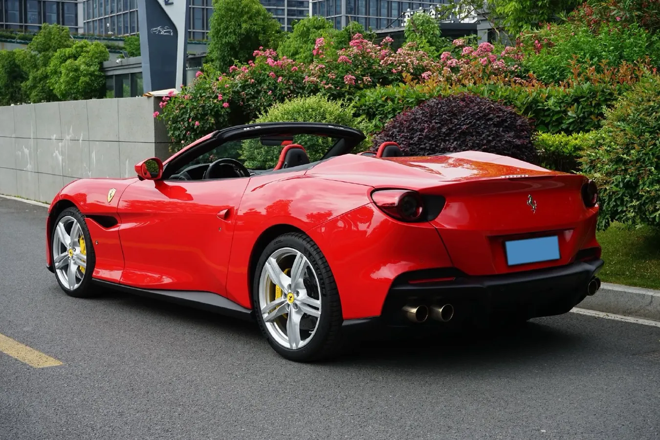 2021 Ferrari Portofino 3.9T 620HP V8 8DCT,autocango,china used car exporter,china ev exporter,chinese used car exporter,chinese used ev exporter