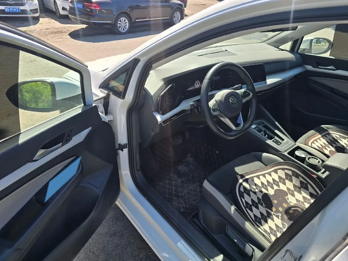 2021 Volkswagen Golf 1.4T 150HP L4 7DCT,autocango,china used car exporter,china ev exporter,chinese used car exporter,chinese used ev exporter