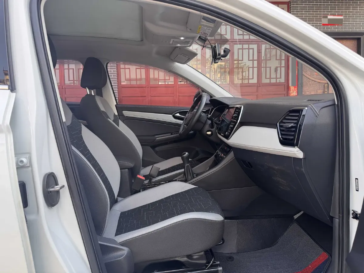2022 Jetta VS7 1.4T 150HP L4 5MT,autocango,china used car exporter,china ev exporter,chinese used car exporter,chinese used ev exporter