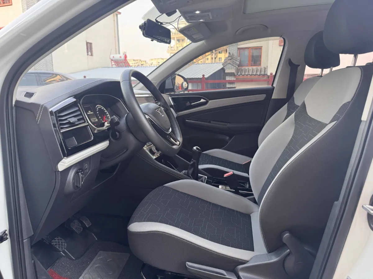 2022 Jetta VS7 1.4T 150HP L4 5MT,autocango,china used car exporter,china ev exporter,chinese used car exporter,chinese used ev exporter