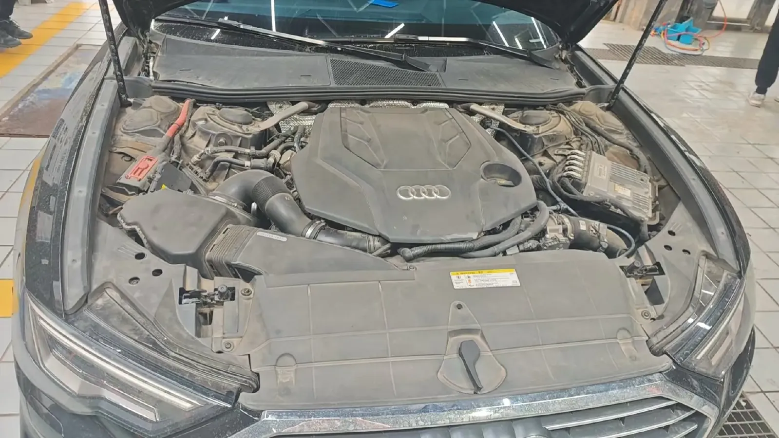 2021 Audi A6L 3.0T 340HP V6 7DCT,autocango,china used car exporter,china ev exporter,chinese used car exporter,chinese used ev exporter