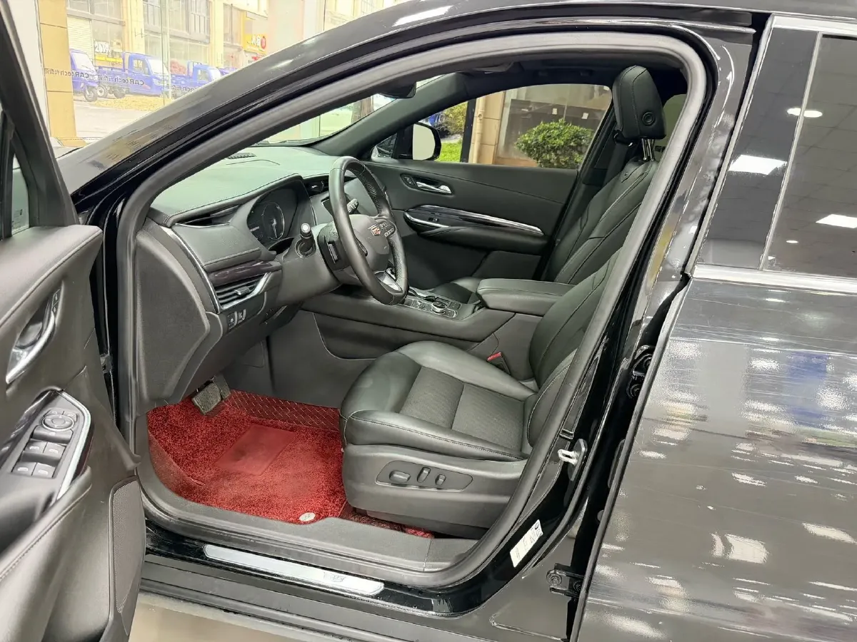 2021 Cadillac XT4 2.0T 237HP L4 9AT,autocango,china used car exporter,china ev exporter,chinese used car exporter,chinese used ev exporter