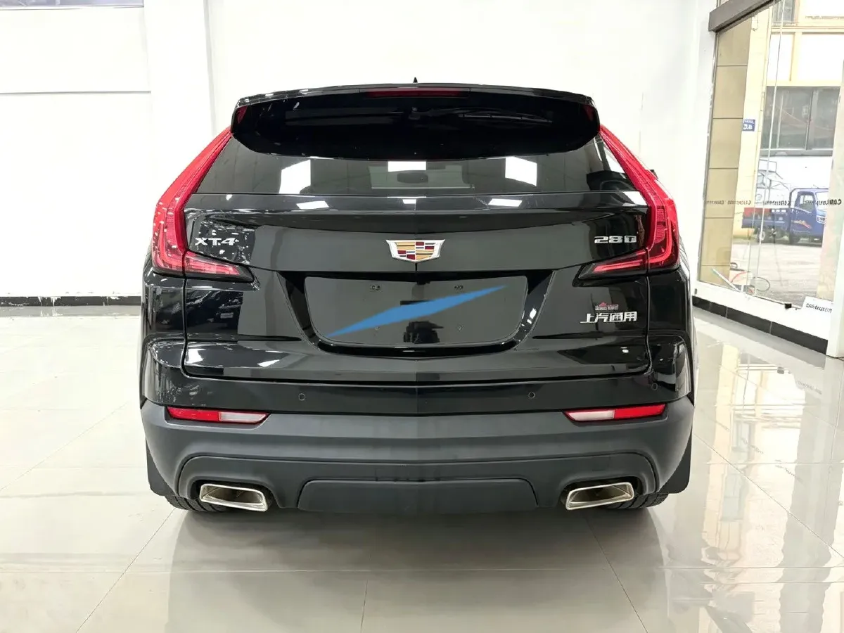 2021 Cadillac XT4 2.0T 237HP L4 9AT,autocango,china used car exporter,china ev exporter,chinese used car exporter,chinese used ev exporter