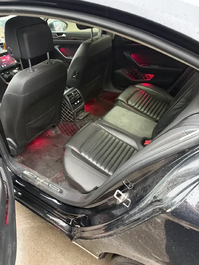 2018 Volkswagen Magotan 1.8T 180HP L4 7DCT,autocango,china used car exporter,china ev exporter,chinese used car exporter,chinese used ev exporter