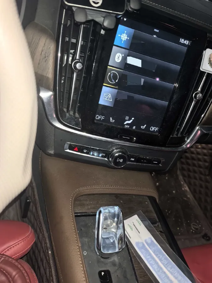 2021 Volvo S90 2.0T 250HP L4 8AT,autocango,china used car exporter,china ev exporter,chinese used car exporter,chinese used ev exporter