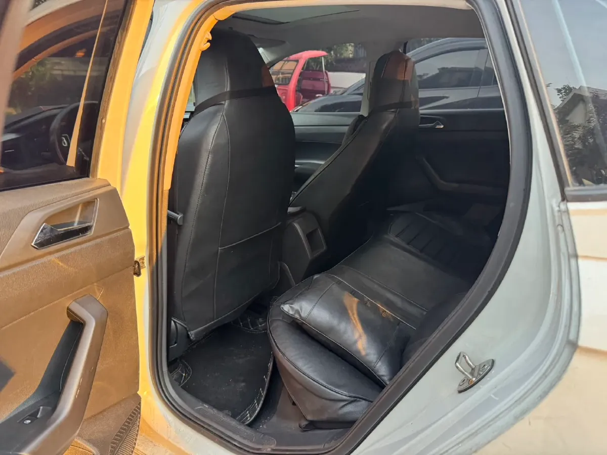 2021 Bestune T55 1.5T 169HP L4 7DCT,autocango,china used car exporter,china ev exporter,chinese used car exporter,chinese used ev exporter