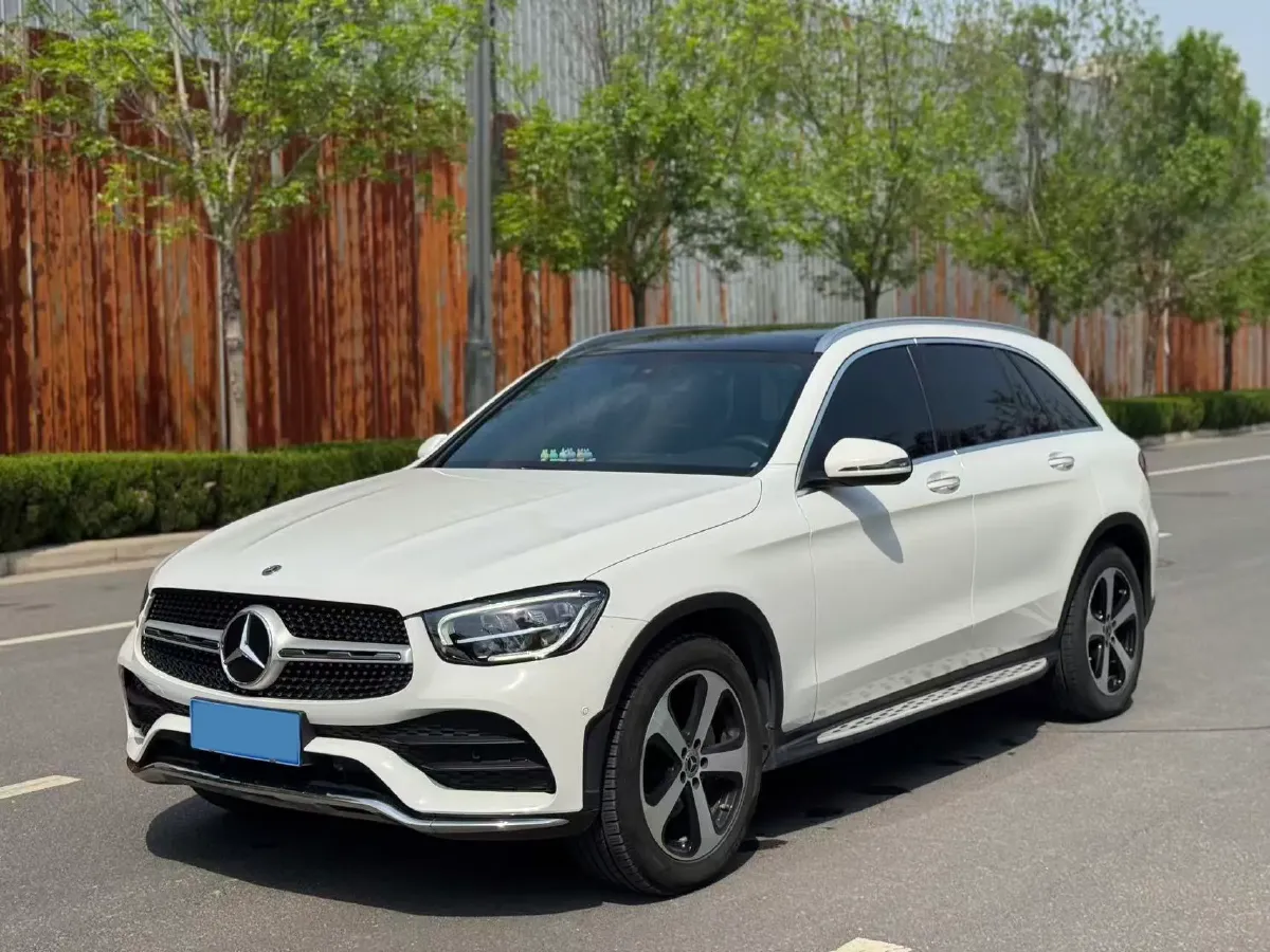 2022 Mercedes-Benz GLC Class 2.0T 197HP L4 9AT,autocango,china used car exporter,china ev exporter,chinese used car exporter,chinese used ev exporter