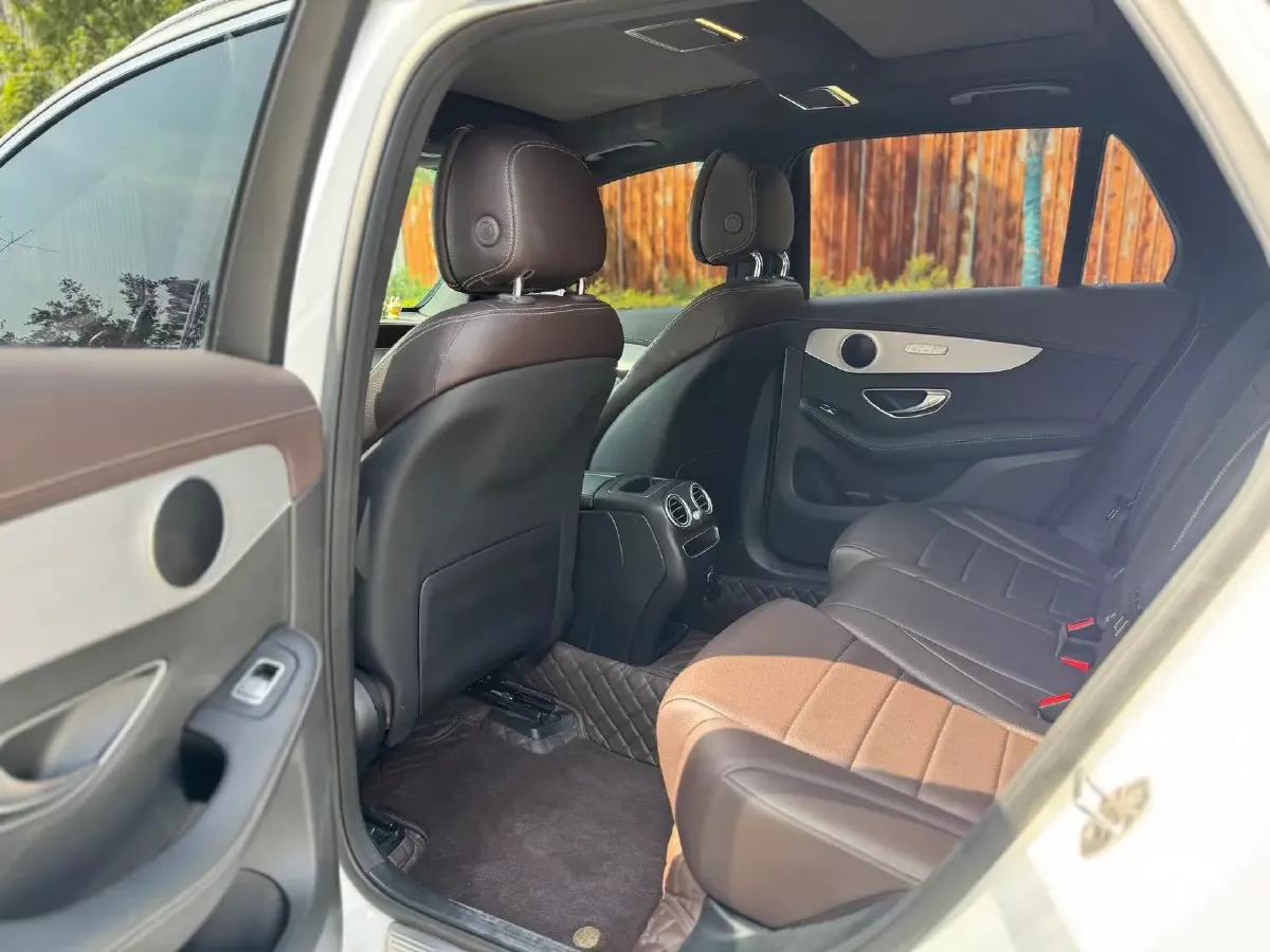 2022 Mercedes-Benz GLC Class 2.0T 197HP L4 9AT,autocango,china used car exporter,china ev exporter,chinese used car exporter,chinese used ev exporter