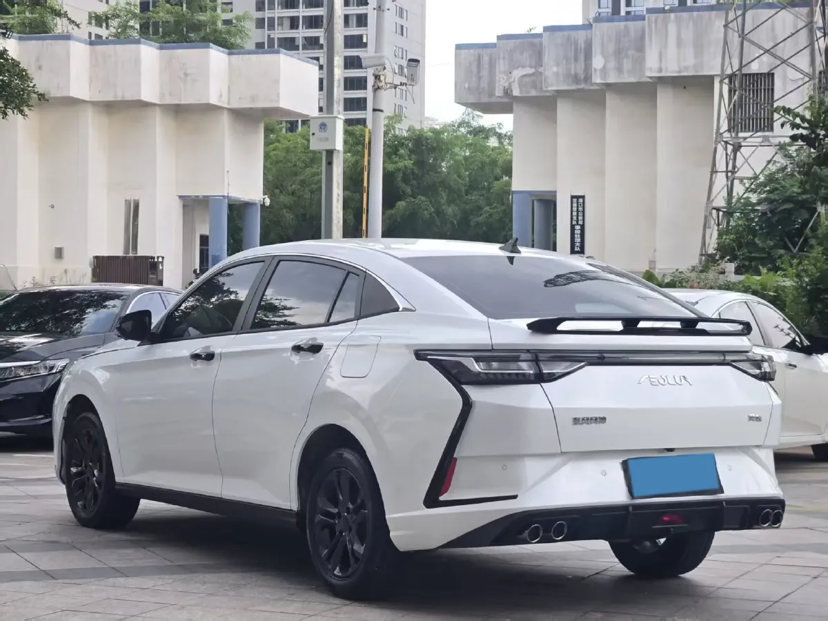 2023 DongFeng Aeolus YiXuan 1.5L 125HP L4 6DCT,autocango,china used car exporter,china ev exporter,chinese used car exporter,chinese used ev exporter