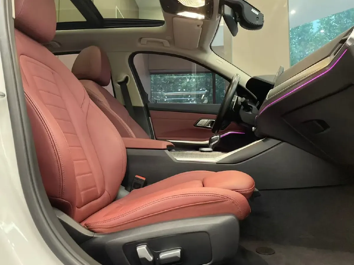 2021 BMW 3 Series 2.0T 184HP L4 8AT,autocango,china used car exporter,china ev exporter,chinese used car exporter,chinese used ev exporter
