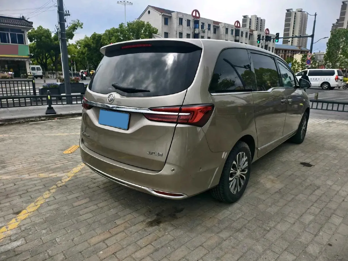 2022 Buick GL8 2.0T 237HP L4 9AT,autocango,china used car exporter,china ev exporter,chinese used car exporter,chinese used ev exporter