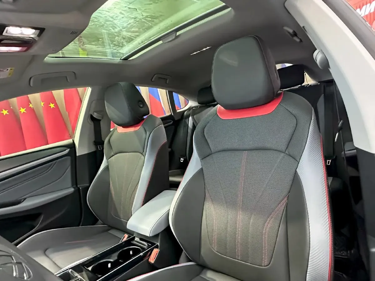 2022 Skoda Superb 2.0T 186HP L4 7DCT,autocango,china used car exporter,china ev exporter,chinese used car exporter,chinese used ev exporter