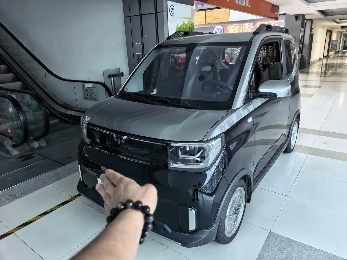 2022 WuLing HongGuang MINI EV BEV 26.5KWH,autocango,china used car exporter,china ev exporter,chinese used car exporter,chinese used ev exporter