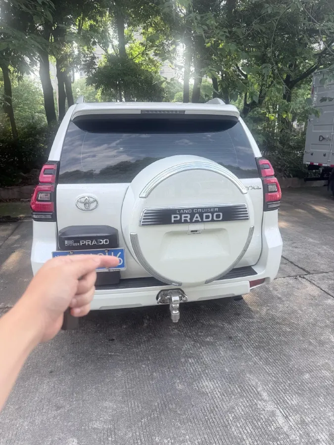 2024 Land Rover Defender 2.0T 301HP L4 8AT,autocango,china used car exporter,china ev exporter,chinese used car exporter,chinese used ev exporter