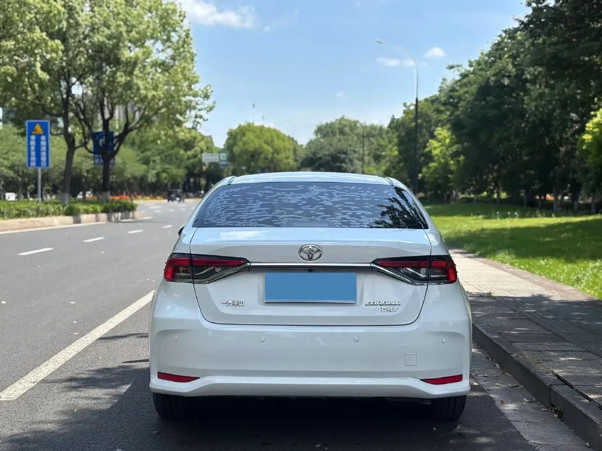 2019 Toyota Corolla 1.2T 116HP L4 CVT,autocango,china used car exporter,china ev exporter,chinese used car exporter,chinese used ev exporter