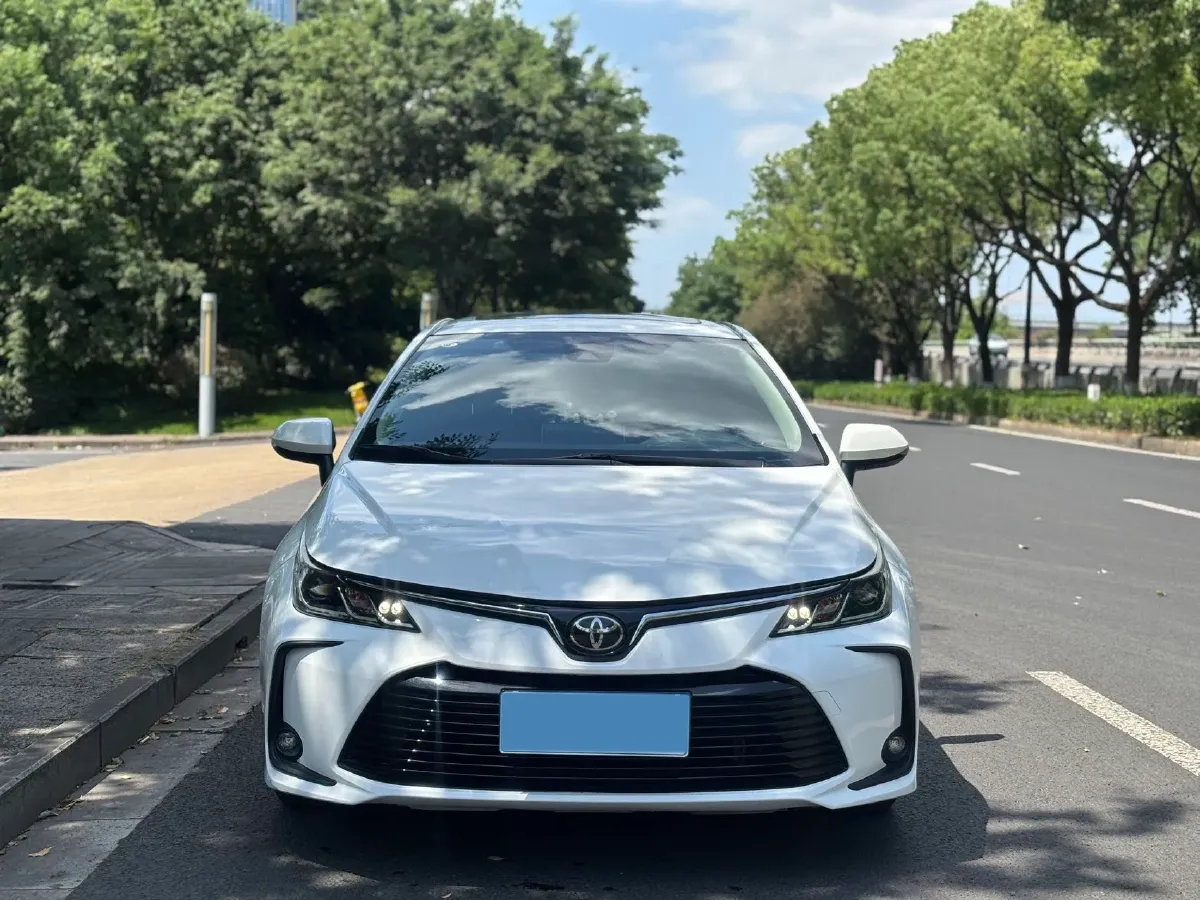 2019 Toyota Corolla 1.2T 116HP L4 CVT,autocango,china used car exporter,china ev exporter,chinese used car exporter,chinese used ev exporter