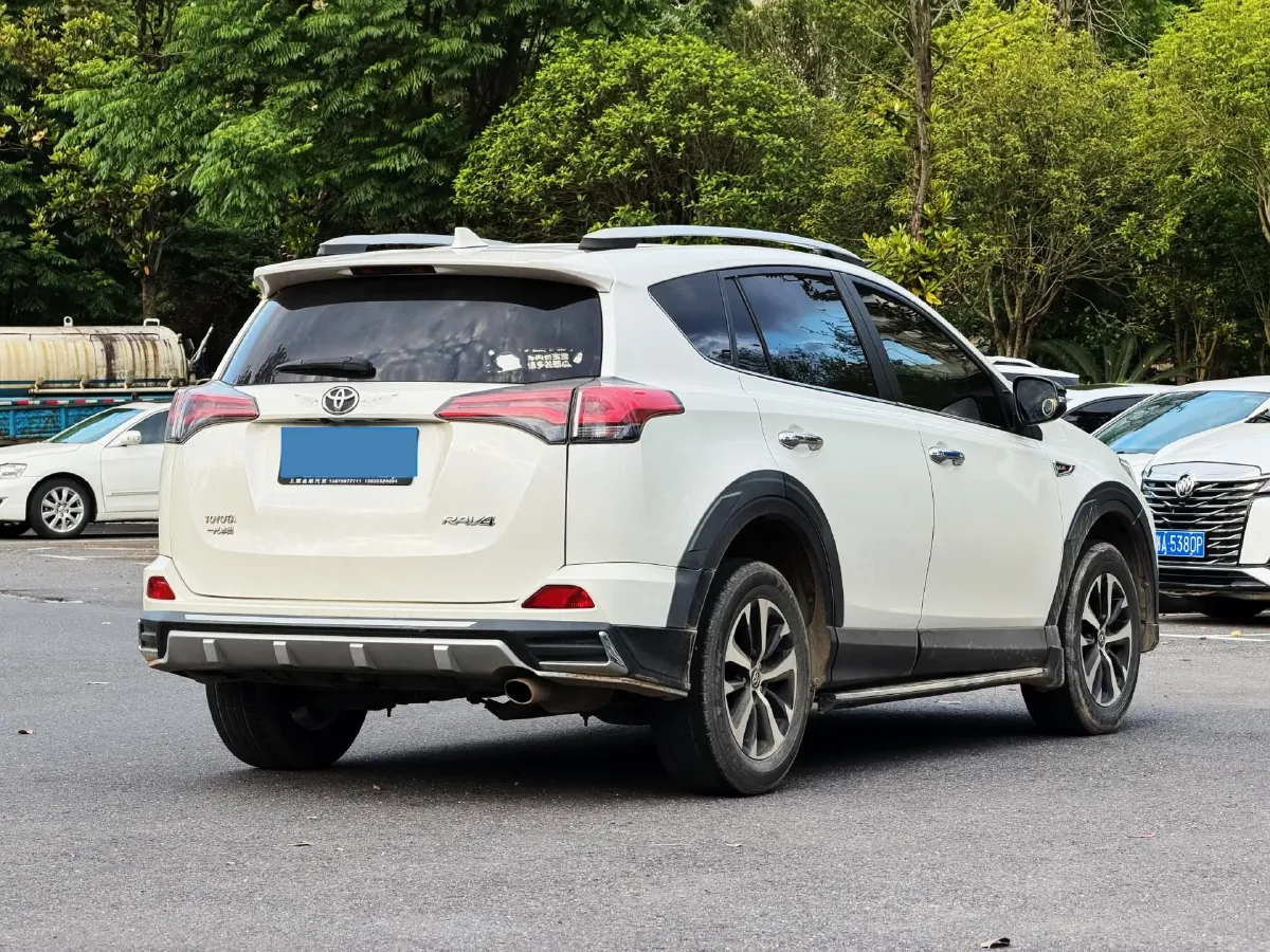2018 Toyota RAV4 2.0L 151HP L4 CVT,autocango,china used car exporter,china ev exporter,chinese used car exporter,chinese used ev exporter
