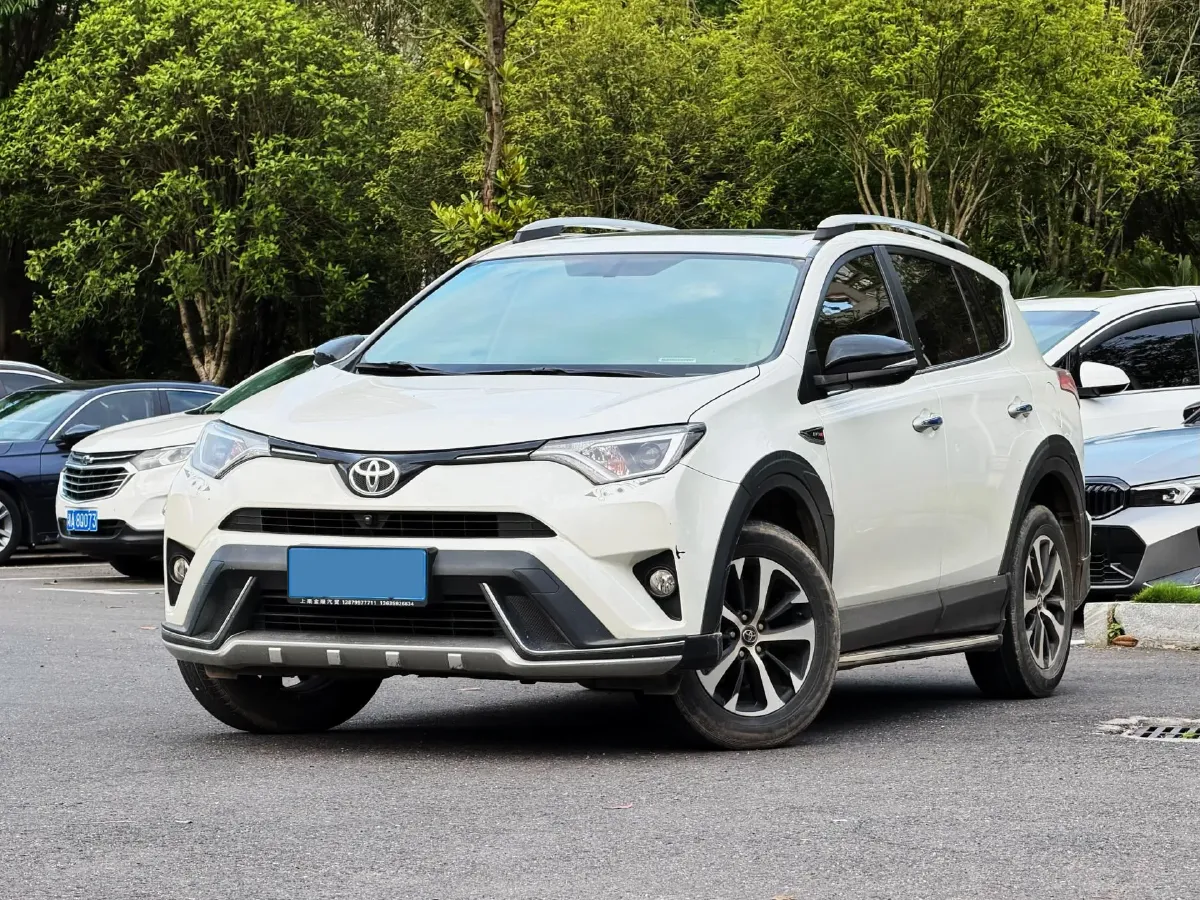 2018 Toyota RAV4 2.0L 151HP L4 CVT,autocango,china used car exporter,china ev exporter,chinese used car exporter,chinese used ev exporter