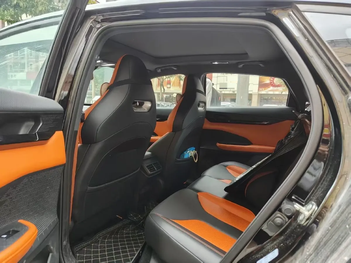 2023 ChangAn UNI-V 1.5T 188HP L4 7DCT,autocango,china used car exporter,china ev exporter,chinese used car exporter,chinese used ev exporter