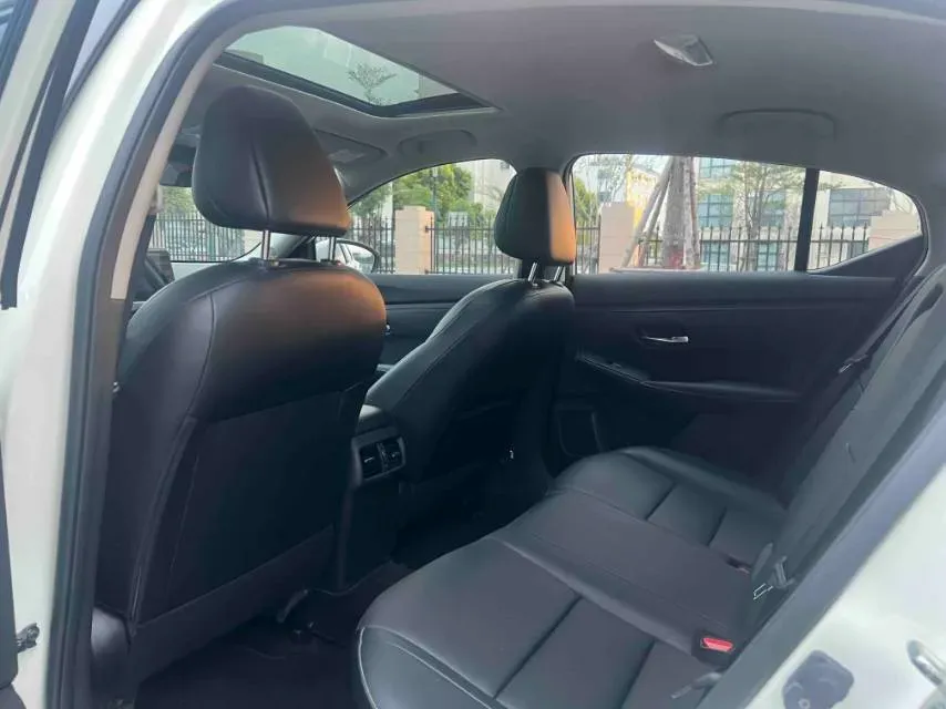 2021 Nissan Sylphy 1.6L 135HP L4 CVT,autocango,china used car exporter,china ev exporter,chinese used car exporter,chinese used ev exporter