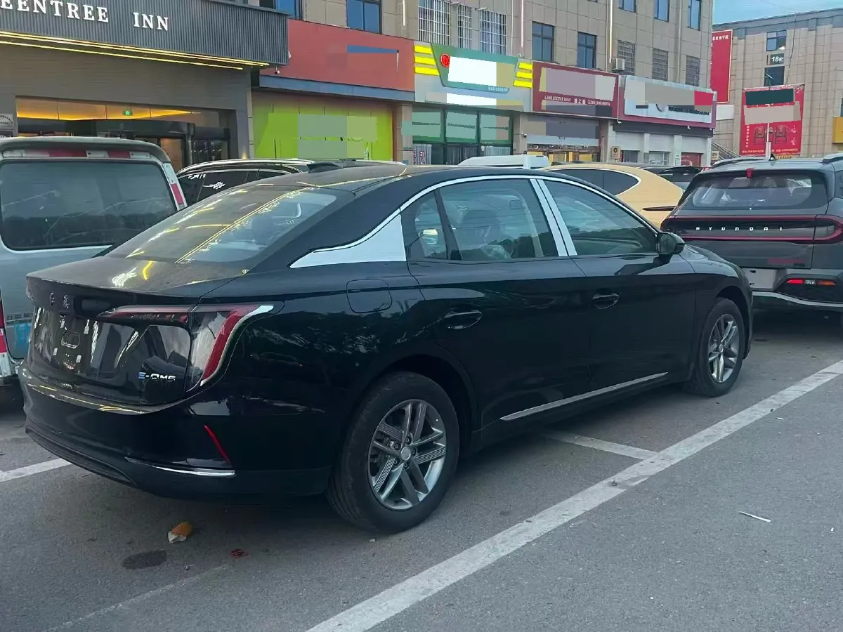 2025 HongQi E-QM5 BEV,autocango,china used car exporter,china ev exporter,chinese used car exporter,chinese used ev exporter
