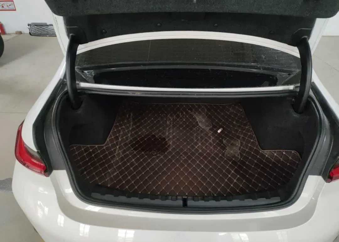 2023 BMW 3 Series 2.0T 156HP L4 8AT,autocango,china used car exporter,china ev exporter,chinese used car exporter,chinese used ev exporter