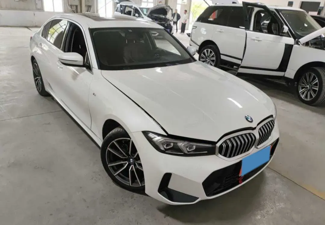 2023 BMW 3 Series 2.0T 156HP L4 8AT,autocango,china used car exporter,china ev exporter,chinese used car exporter,chinese used ev exporter