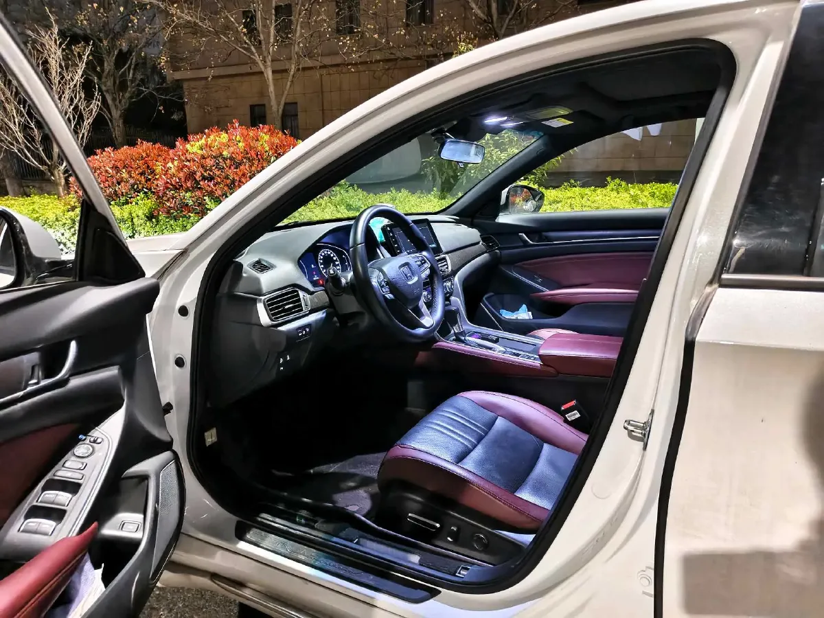 2022 Honda Inspire 1.5T 194HP L4 CVT,autocango,china used car exporter,china ev exporter,chinese used car exporter,chinese used ev exporter