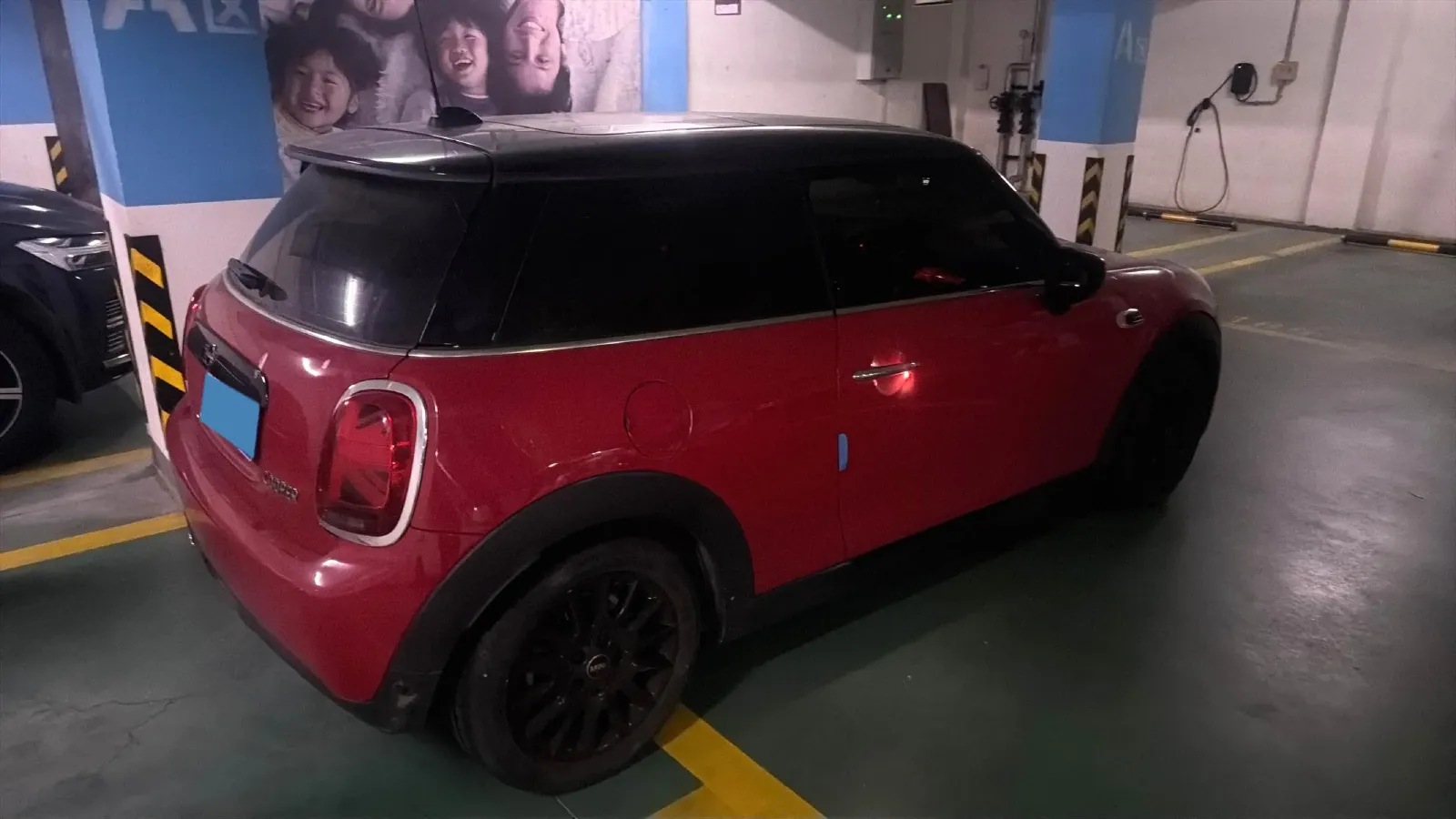 2021 MINI MINI 1.5T 136HP L3 7DCT,autocango,china used car exporter,china ev exporter,chinese used car exporter,chinese used ev exporter