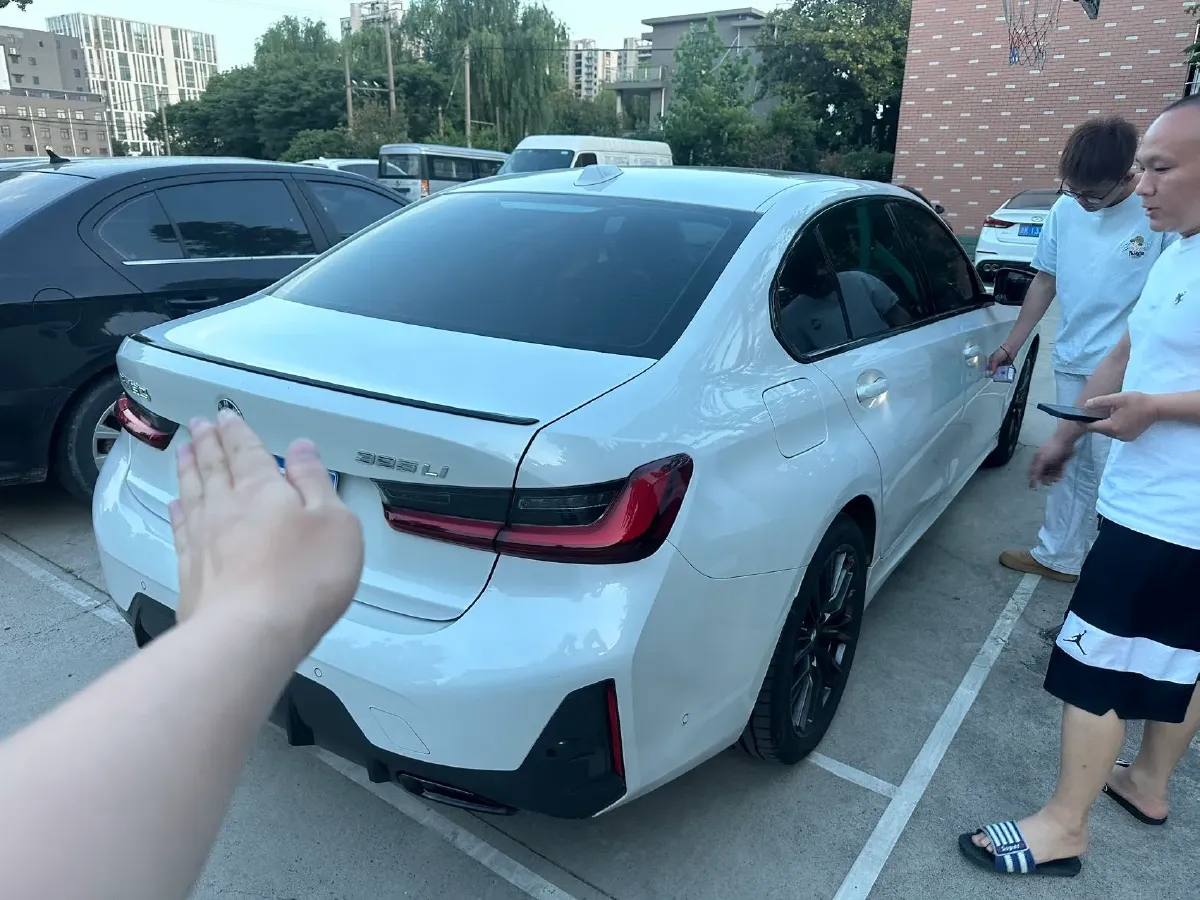 2024 BMW 3 Series 2.0T 184HP L4 8AT,autocango,china used car exporter,china ev exporter,chinese used car exporter,chinese used ev exporter