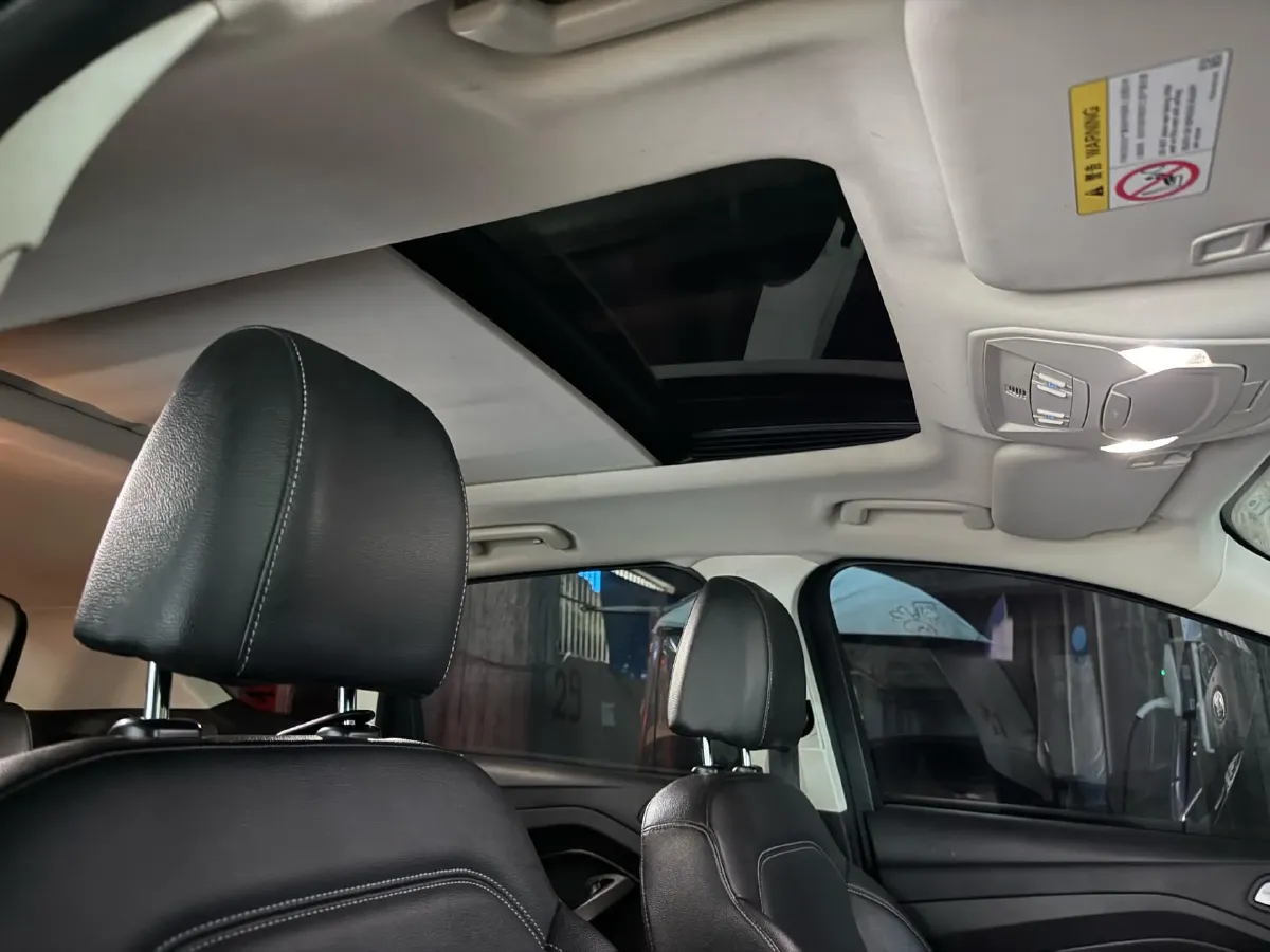 2019 Ford Kuga 1.5T 182HP L4 6AT,autocango,china used car exporter,china ev exporter,chinese used car exporter,chinese used ev exporter