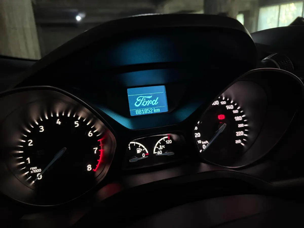 2019 Ford Kuga 1.5T 182HP L4 6AT,autocango,china used car exporter,china ev exporter,chinese used car exporter,chinese used ev exporter