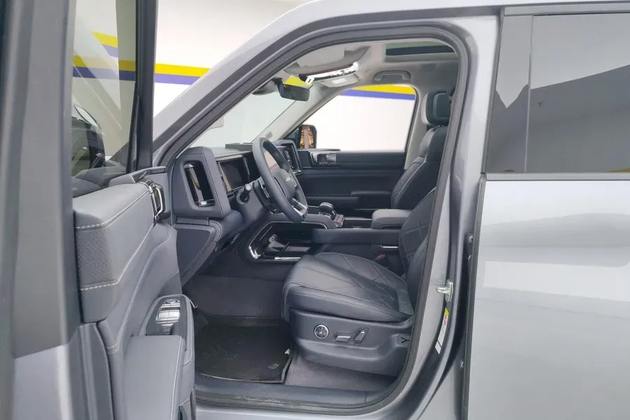 2025 FangChengBao Bao 5 1.5T 194HP L4 E-CVT PHEV 31.8KWH,autocango,china used car exporter,china ev exporter,chinese used car exporter,chinese used ev exporter