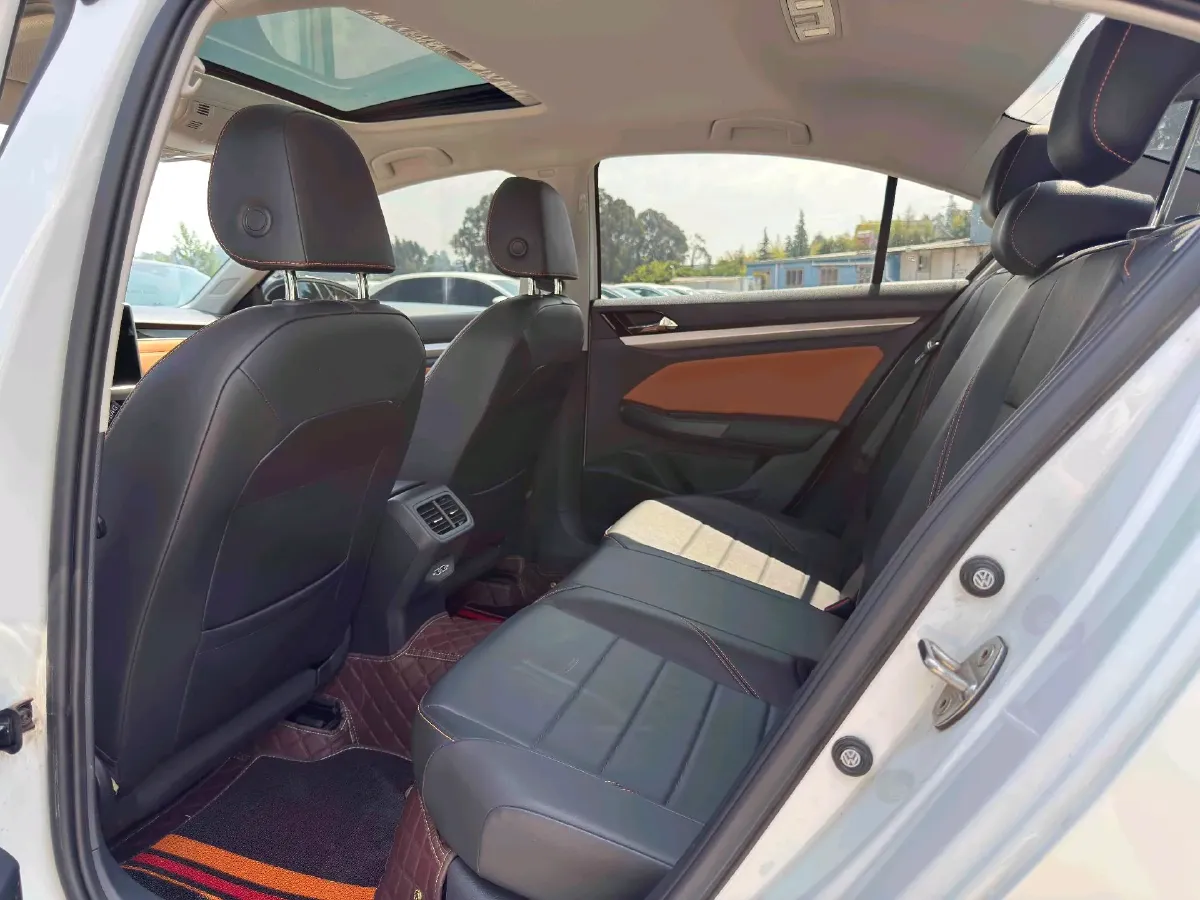 2023 Volkswagen Bora 1.2T 116HP L4 7DCT,autocango,china used car exporter,china ev exporter,chinese used car exporter,chinese used ev exporter