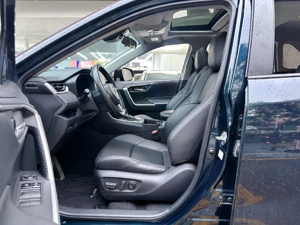 2020 Toyota Wildlander 2.5L 178HP L4 E-CVT Hybrid,autocango,china used car exporter,china ev exporter,chinese used car exporter,chinese used ev exporter