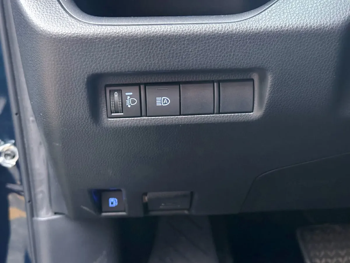 2020 Toyota Wildlander 2.5L 178HP L4 E-CVT Hybrid,autocango,china used car exporter,china ev exporter,chinese used car exporter,chinese used ev exporter