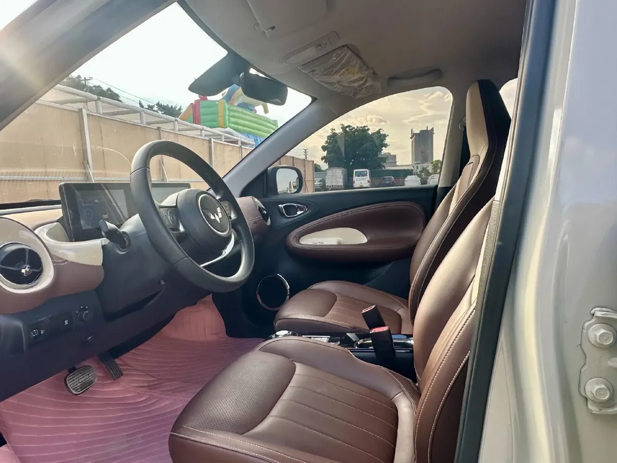 2023 WuLing BinGuo BEV 31.9KWH,autocango,china used car exporter,china ev exporter,chinese used car exporter,chinese used ev exporter