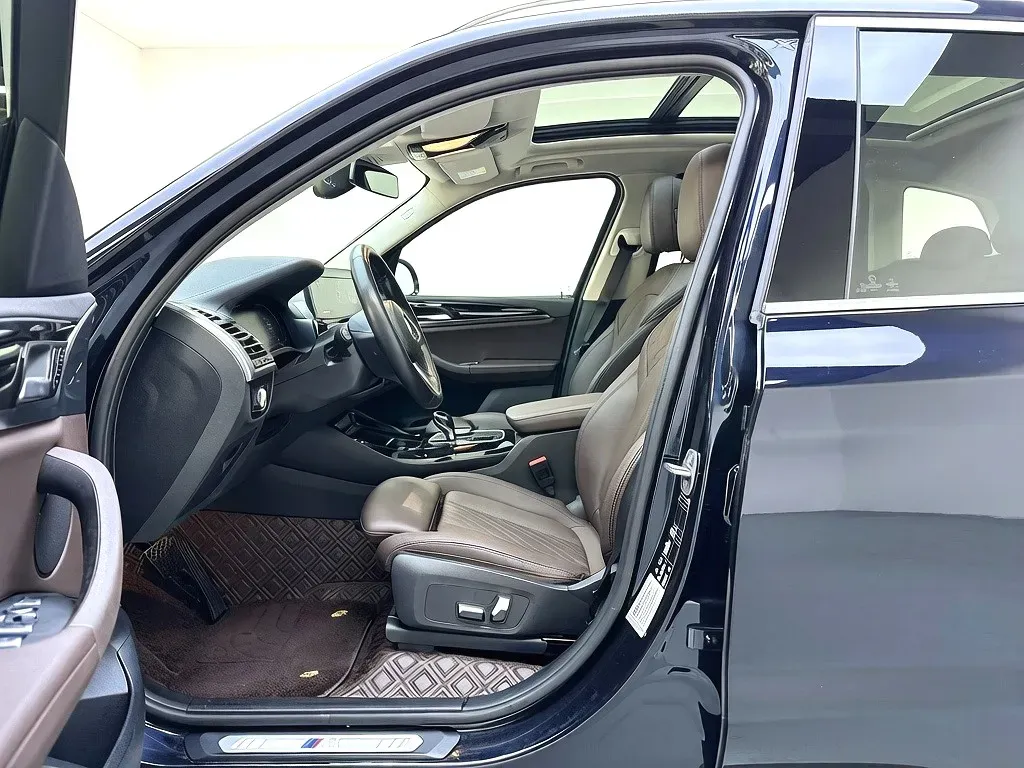 2022 BMW X3 2.0T 184HP L4 8AT,autocango,china used car exporter,china ev exporter,chinese used car exporter,chinese used ev exporter