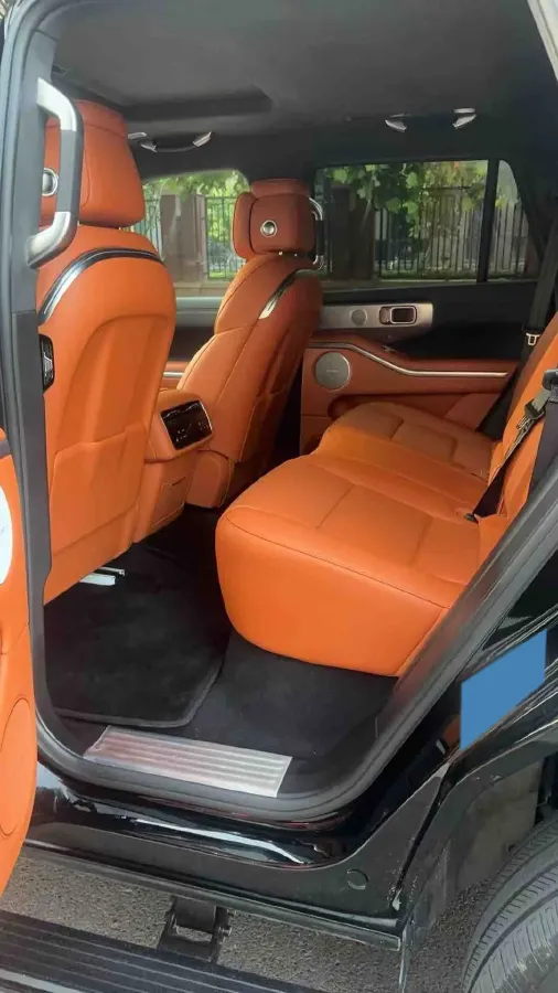 2024 Tank 700 3.0T 360HP V6 9AT PHEV 37.1KWH,autocango,china used car exporter,china ev exporter,chinese used car exporter,chinese used ev exporter