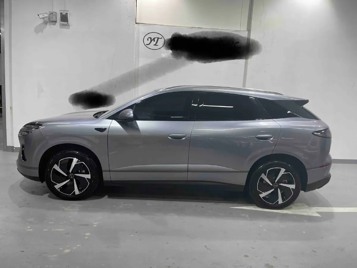 2025 LanDian E5 PLUS 1.5L 95HP L4 E-CVT PHEV,autocango,china used car exporter,china ev exporter,chinese used car exporter,chinese used ev exporter