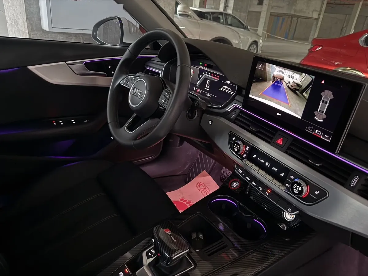 2020 Audi A4L 2.0T 190HP L4 7DCT,autocango,china used car exporter,china ev exporter,chinese used car exporter,chinese used ev exporter