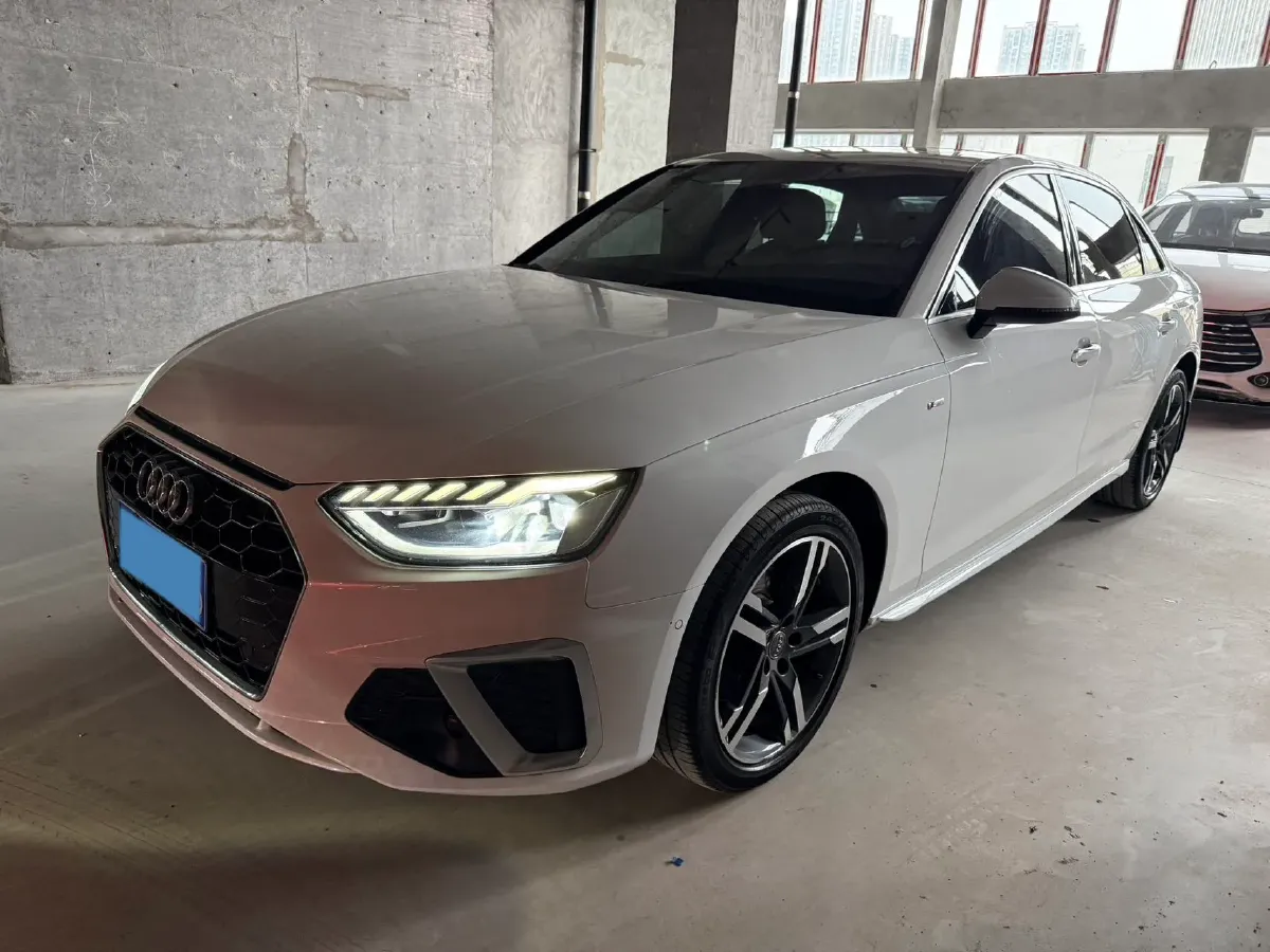 2020 Audi A4L 2.0T 190HP L4 7DCT,autocango,china used car exporter,china ev exporter,chinese used car exporter,chinese used ev exporter