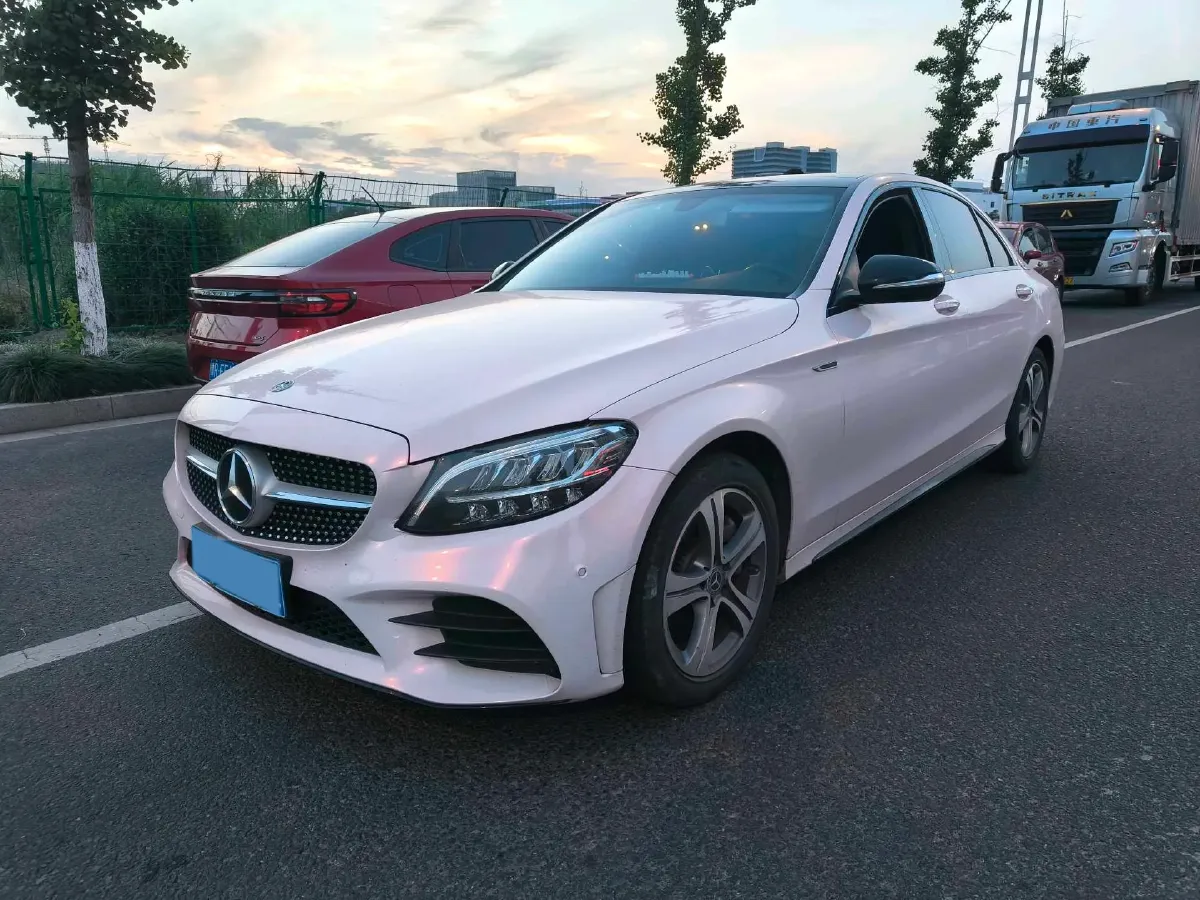 2020 Mercedes-Benz C Class 1.5T 184HP L4 9AT,autocango,china used car exporter,china ev exporter,chinese used car exporter,chinese used ev exporter