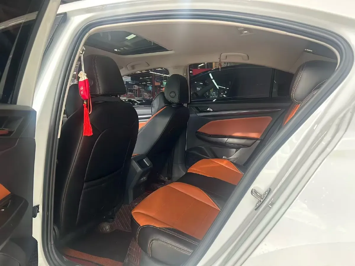 2023 Volkswagen Bora 1.5L 113HP L4 6AT,autocango,china used car exporter,china ev exporter,chinese used car exporter,chinese used ev exporter