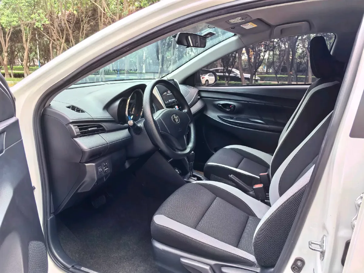2020 Toyota Yaris L 1.5L 110HP L4 CVT,autocango,china used car exporter,china ev exporter,chinese used car exporter,chinese used ev exporter