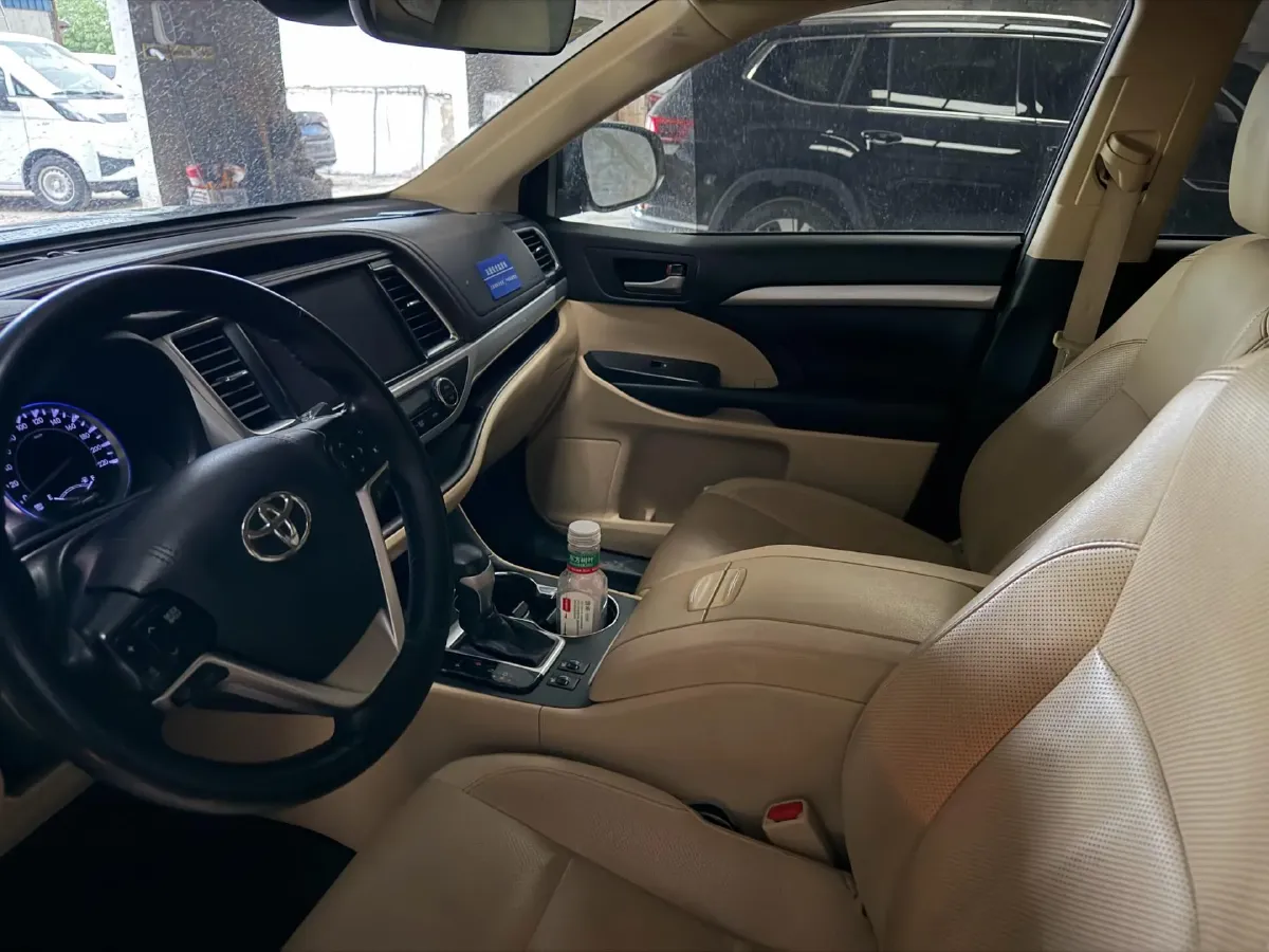 2019 Lincoln MKC 2.0T 203HP L4 6AT,autocango,china used car exporter,china ev exporter,chinese used car exporter,chinese used ev exporter